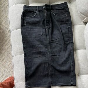 Express Denim High Rise Pencil Skirt (4)